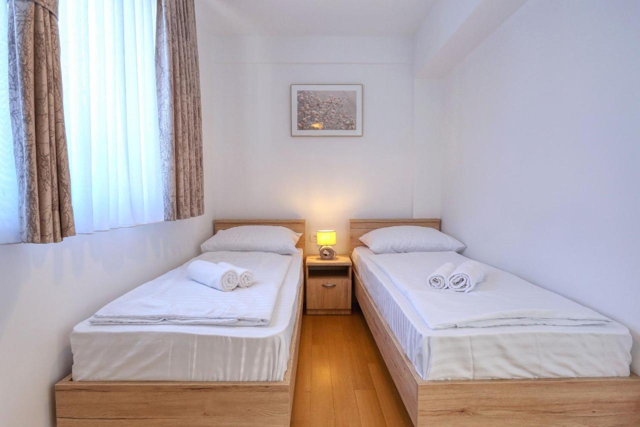 Apartments Perla With Free Parking Zara Esterno foto