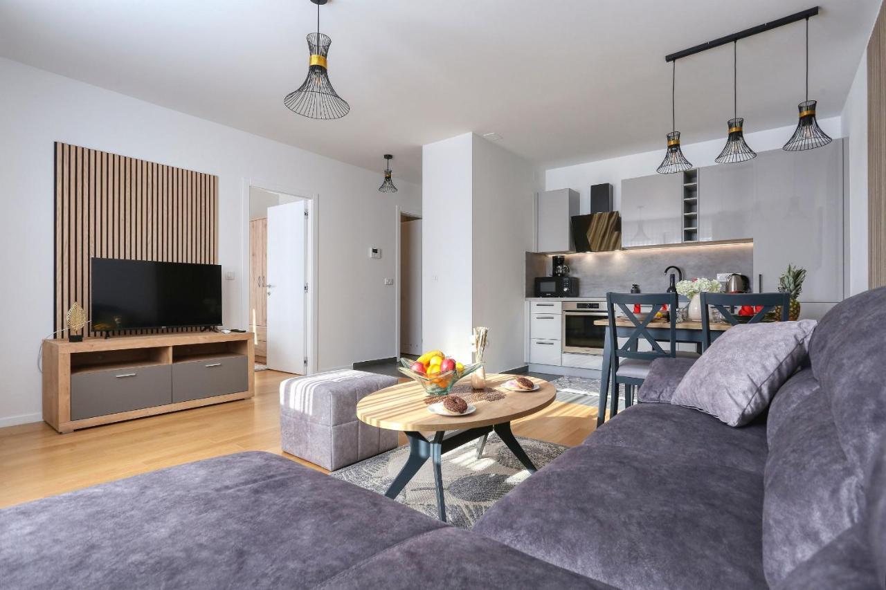 Apartments Perla With Free Parking Zara Esterno foto