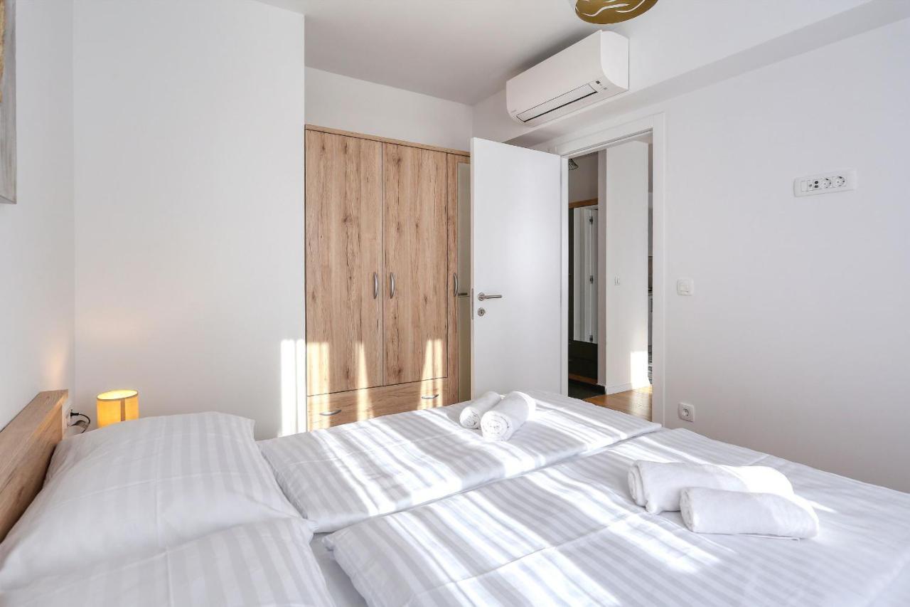 Apartments Perla With Free Parking Zara Esterno foto